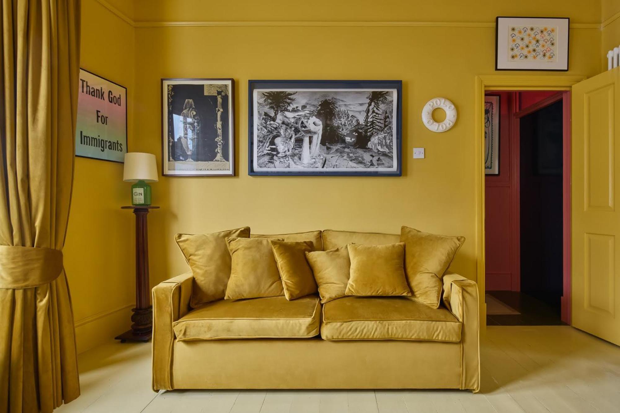 East Apartment *